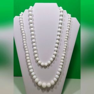 Pair of Vintage Faux Pearl Beads Beaded Necklace Set white jewelry
